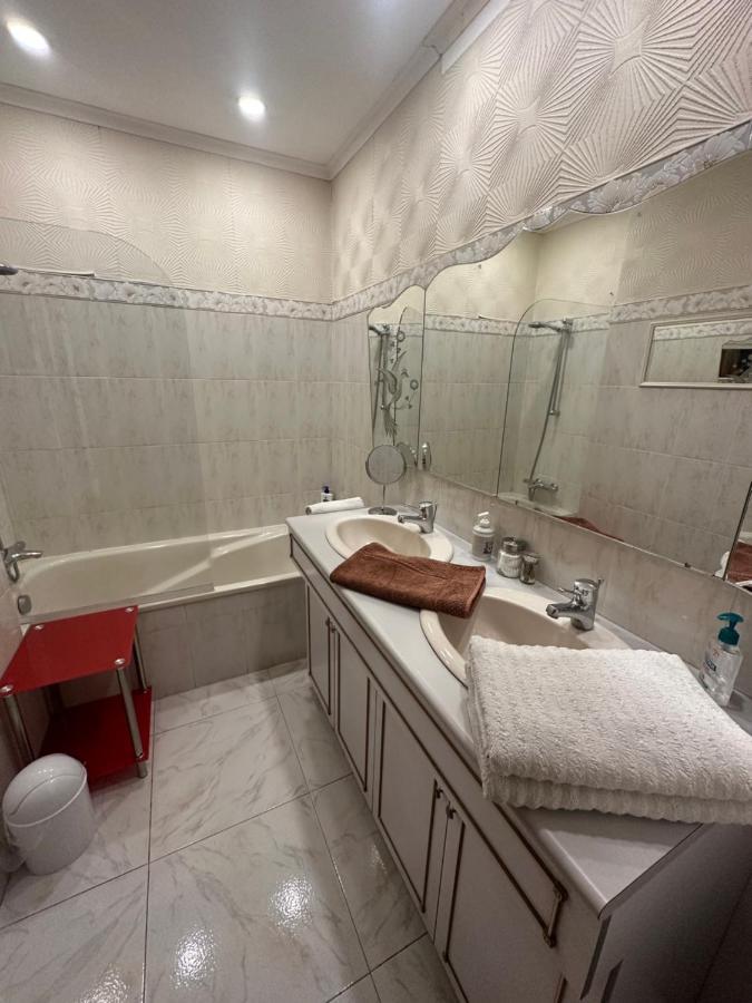 Chambre Prive Avec Sdb Privative เลอกันเนต์ ภายนอก รูปภาพ